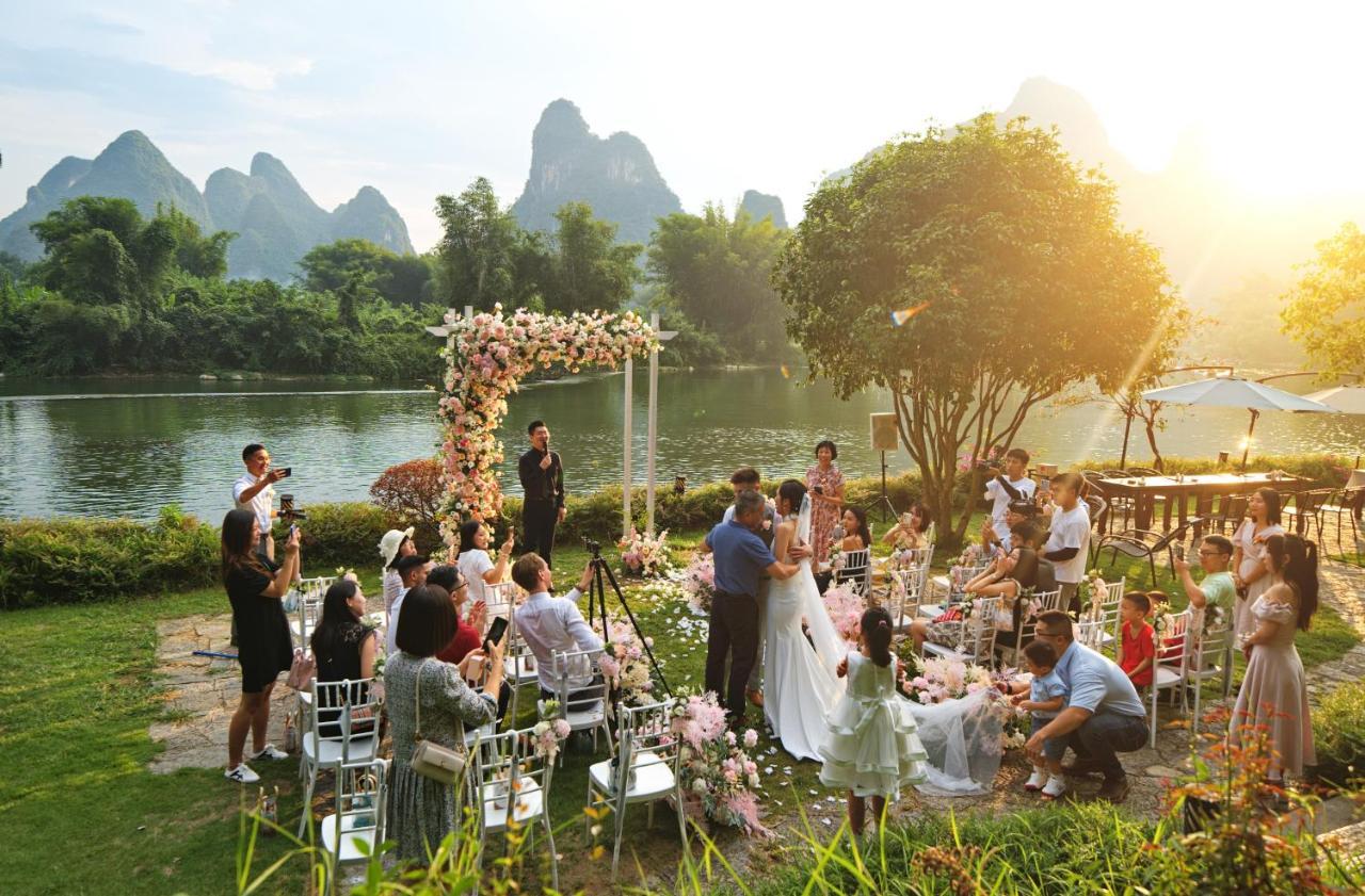 Yangshuo Mountain Retreat Hotel Bagian luar foto
